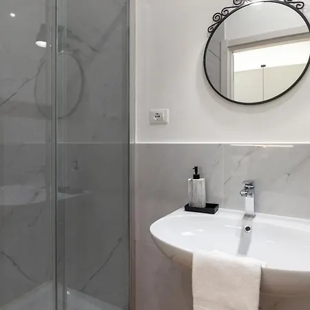 Amazing In The Center + Wifi Apartamento Trieste
