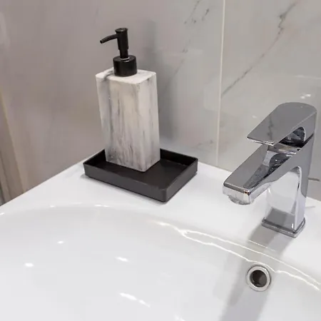 شقة Amazing In The Center + Wifi *