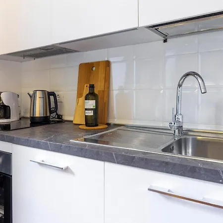 شقة Amazing In The Center + Wifi ترييستي