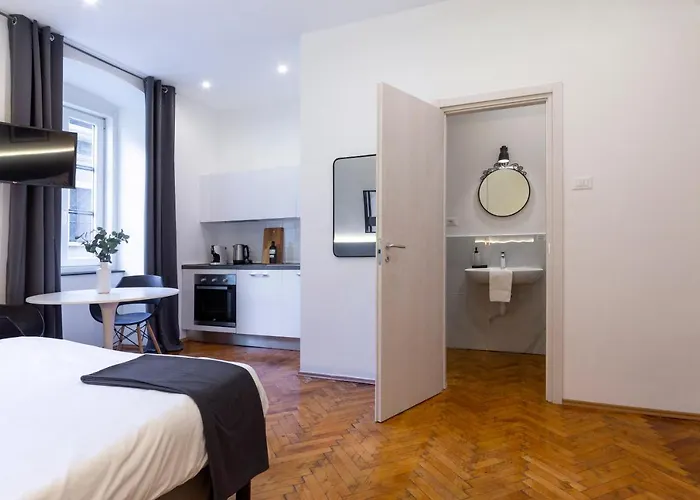 Amazing In The Center + Wifi Apartment